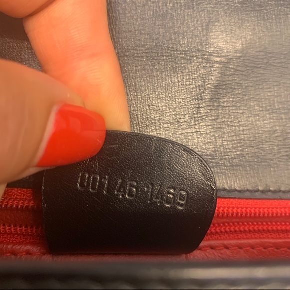 ▪️FINAL SALE▪️GUCCI Padlock Shoulder Bag Black Leather - Picture 10 of 14